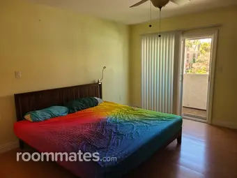Room for rent in La Jolla, CA $1700, condo