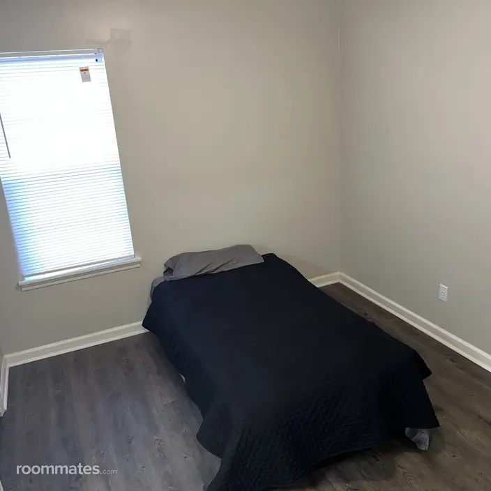 Room for rent in Carrollton, GA $750, house