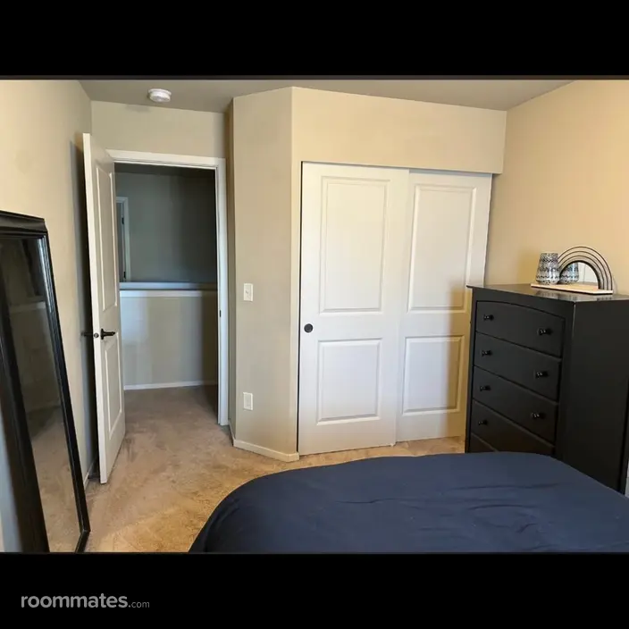 Room for rent in Bonney Lake, WA $1200, house