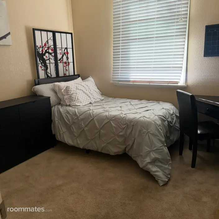 Room for rent in Santa Rosa, CA $1350, house