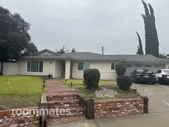 Room for rent in Fresno, CA $700, house