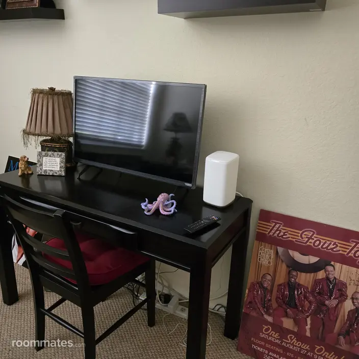 Room for rent in Naples, FL $900, condo
