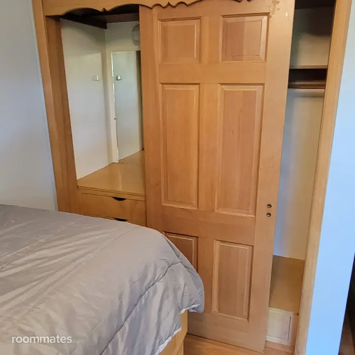Room for rent in Salem, OR $900, house