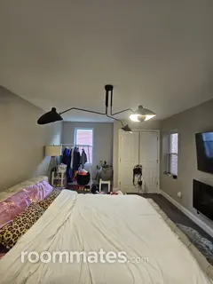 Room for rent in Baltimore, MD $733, townhouse