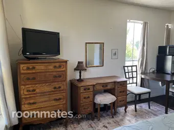 Room for rent in Sacramento, CA $800, house
