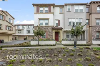 Room for rent in Hayward, CA $1000, townhouse