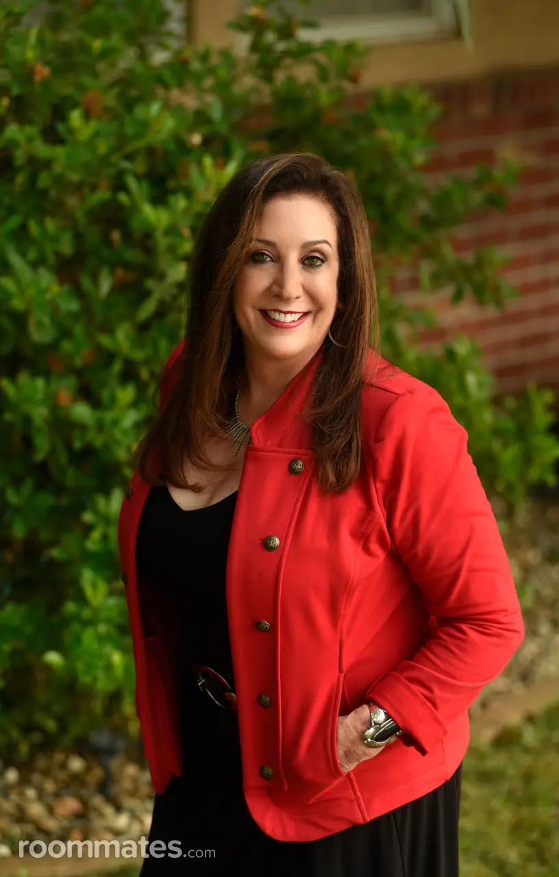 Profile photo 11 of 20