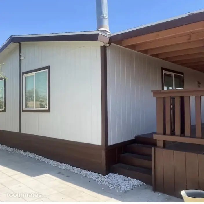 Room for rent in Ridgecrest, CA $800, house