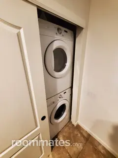Room for rent in Tempe, AZ $1100, condo