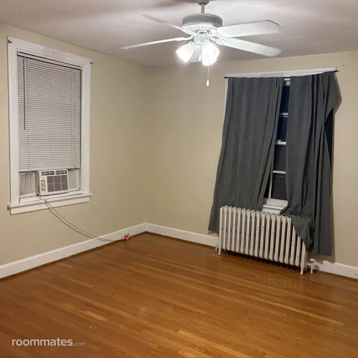 Room for rent in Richmond, VA $900, house