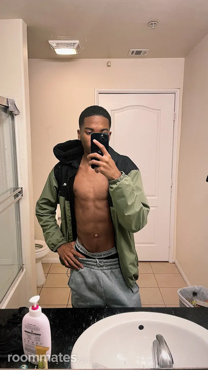 Profile photo 4 of 5