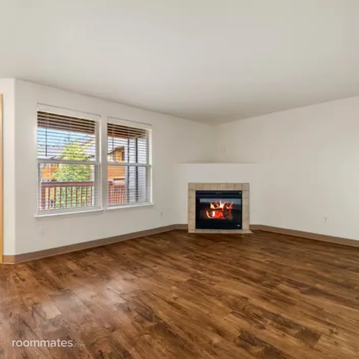 Room for rent in Bend, OR $1032, house