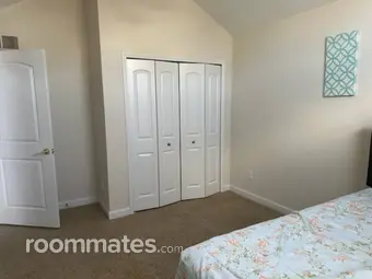 Room for rent in Novi, MI $1100, house