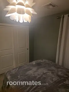 Room for rent in Henderson, NV $1000, townhouse
