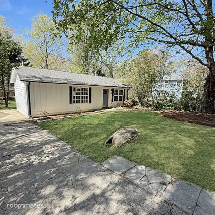 Room for rent in Atlanta, GA $1000, house