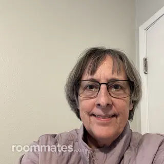 Roommate looking Stockton, CA, $1000