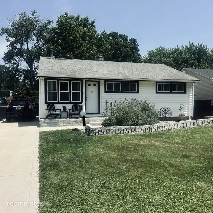 Room for rent in Eastlake, OH $800, house