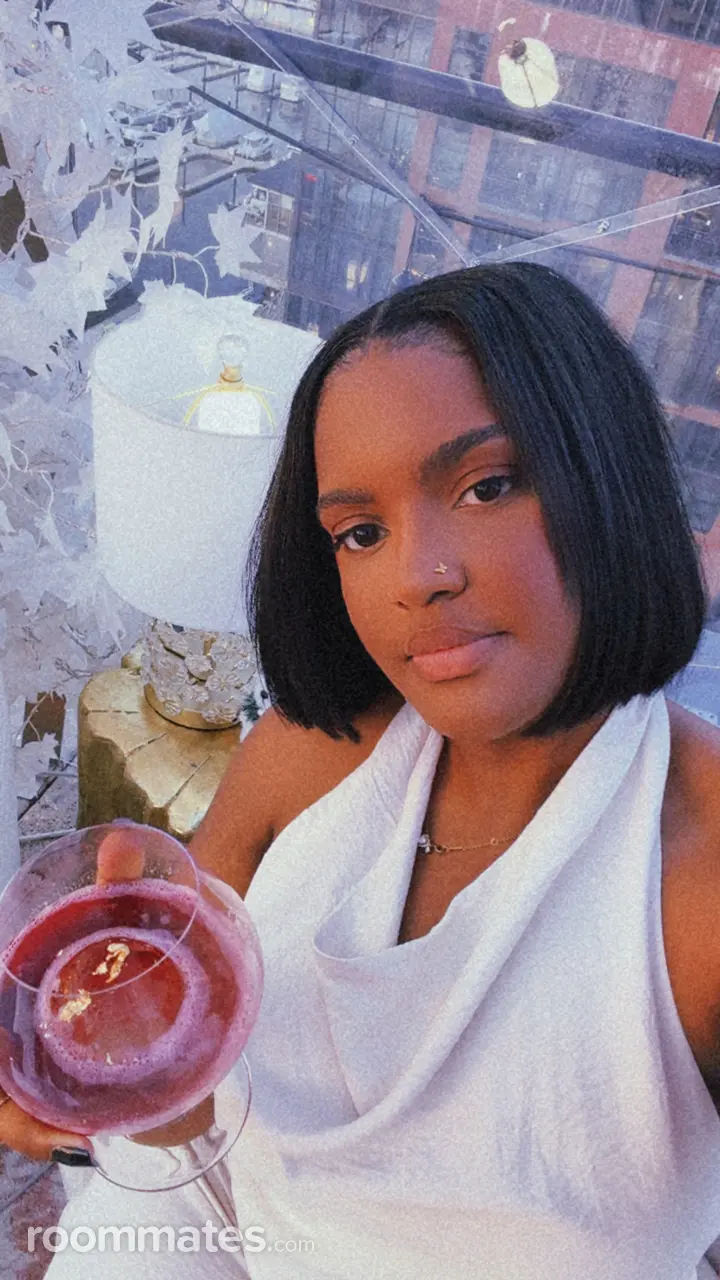 Profile photo 11 of 11