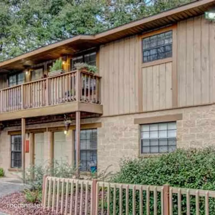 Room for rent in Gainesville, FL $1300, apartment