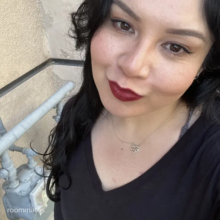 Roommate looking Los Alamitos, CA, $1100