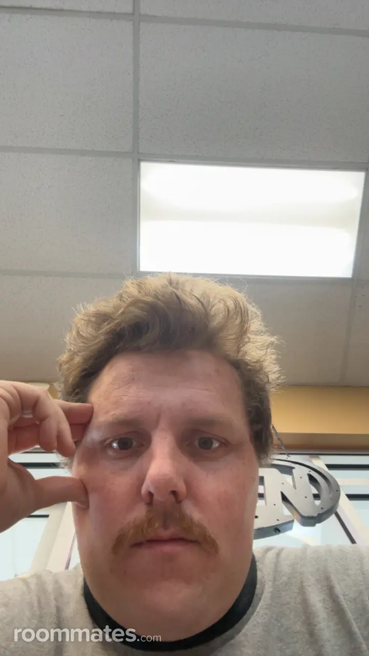 Profile photo 3 of 10