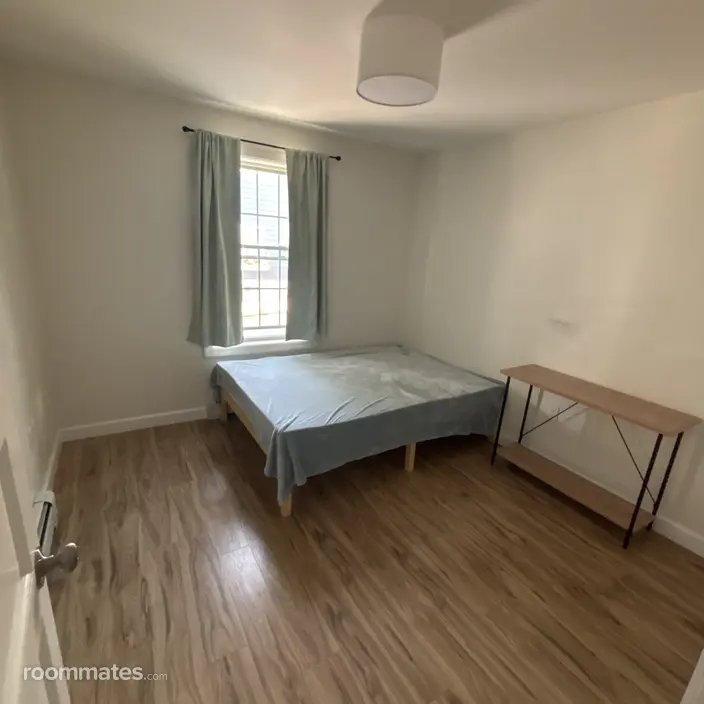 Room for rent in Providence, RI $933, house