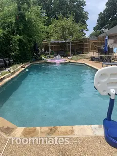 Room for rent in Lake Dallas, TX $875, house