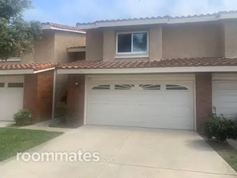 Room for rent in Huntington Beach, CA $2000, house