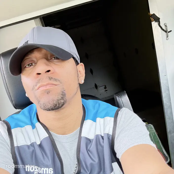 Roommate looking Auburn Hills, MI, $700