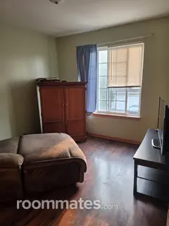 Room for rent in Fox Lake, IL $1100, townhouse