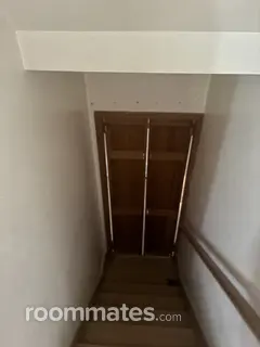 Room for rent in Newark, DE $1000, house