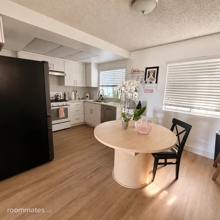 Room for rent in Hermosa Beach, CA $2150, apartment