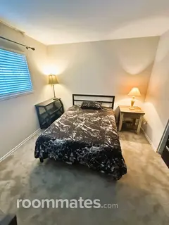 Room for rent in Porter Ranch, CA $1000, house
