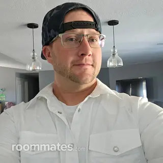 Roommate looking Reno, NV, $1200