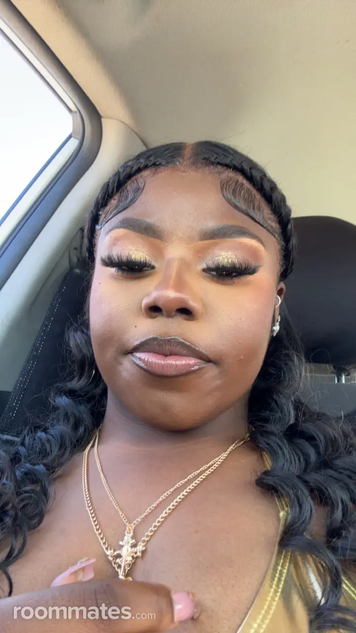 Profile photo 3 of 3