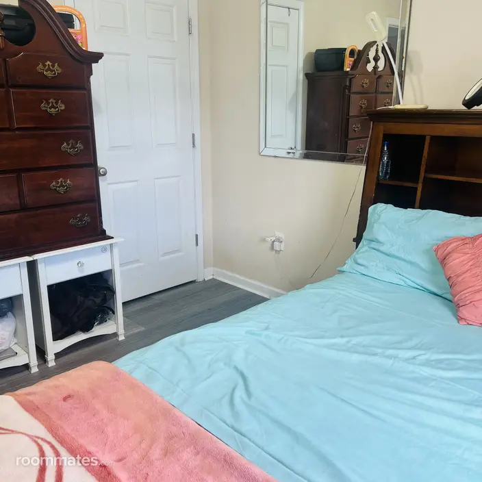Room for rent in Greenville, SC $699, house