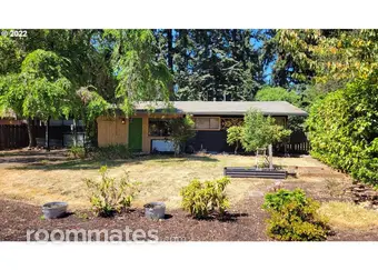 Room for rent in Portland, OR $1350, house