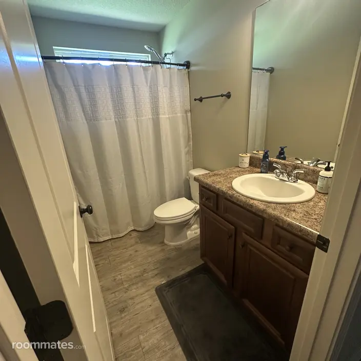 Room for rent in Crestview, FL $850, house
