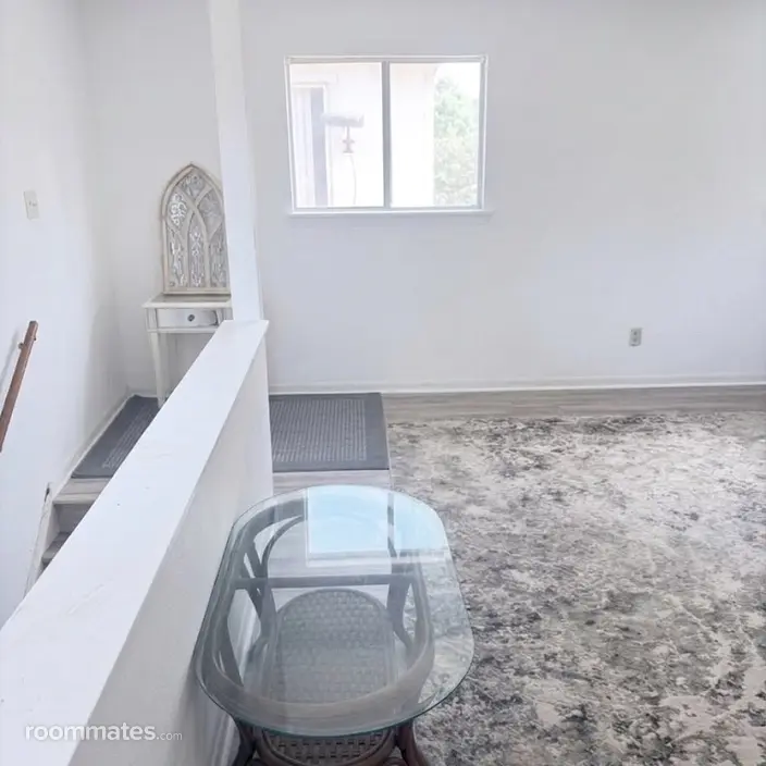 Room for rent in Houston, TX $1000, house