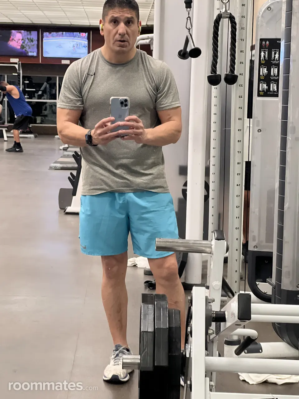 Profile photo 3 of 4