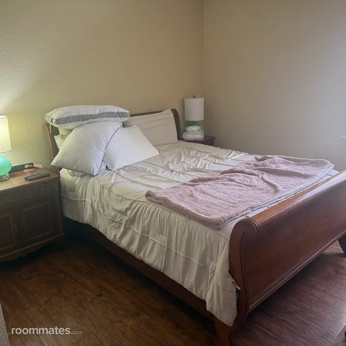 Room for rent in Henderson, NV $1300, house