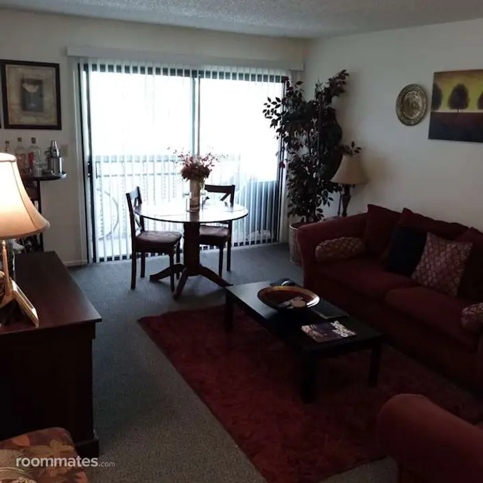 Room for rent in Lancaster, CA $400, apartment