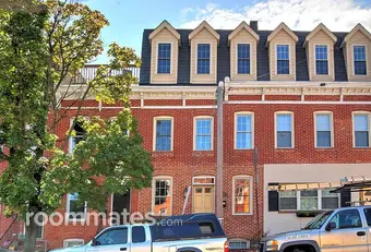 Room for rent in Baltimore, MD $1050, house
