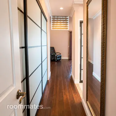 Room for rent in Huntington Beach, CA $2300, house