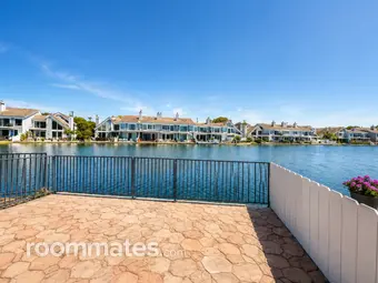 Room for rent in Huntington Beach, CA $1700, townhouse