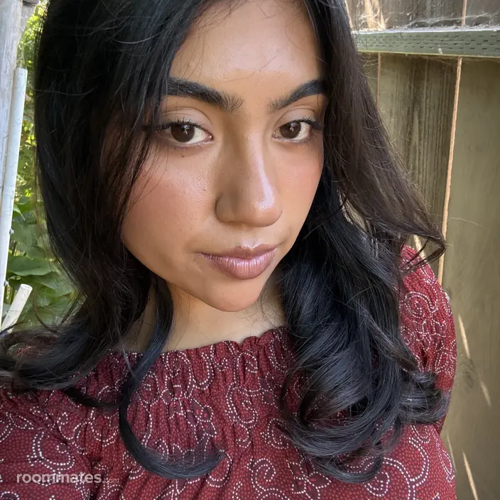 Roommate looking Anaheim, CA, $1200