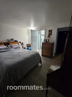 Room for rent in Lynnwood, WA $1200, condo
