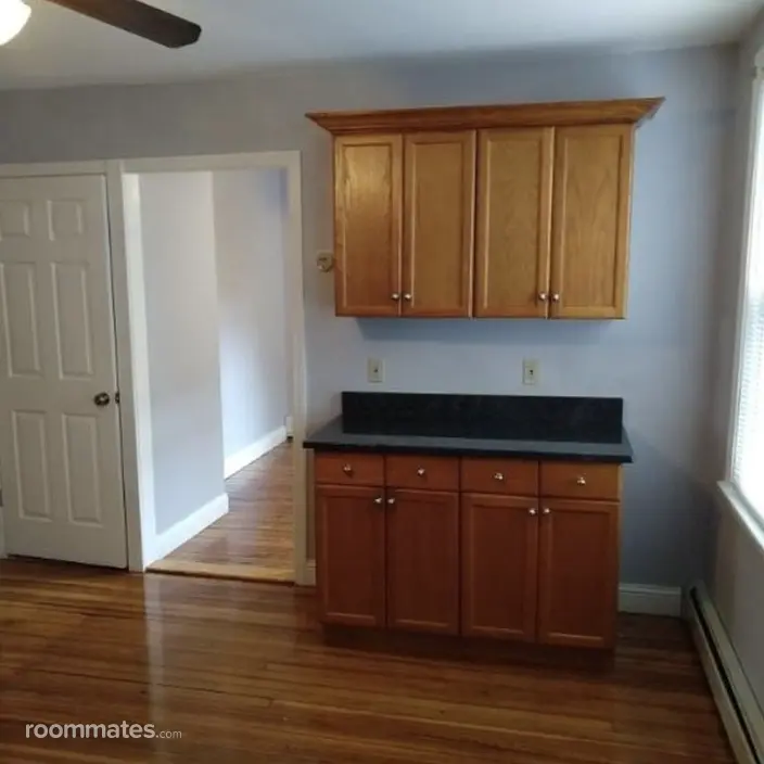 Room for rent in Providence, RI $1200, house