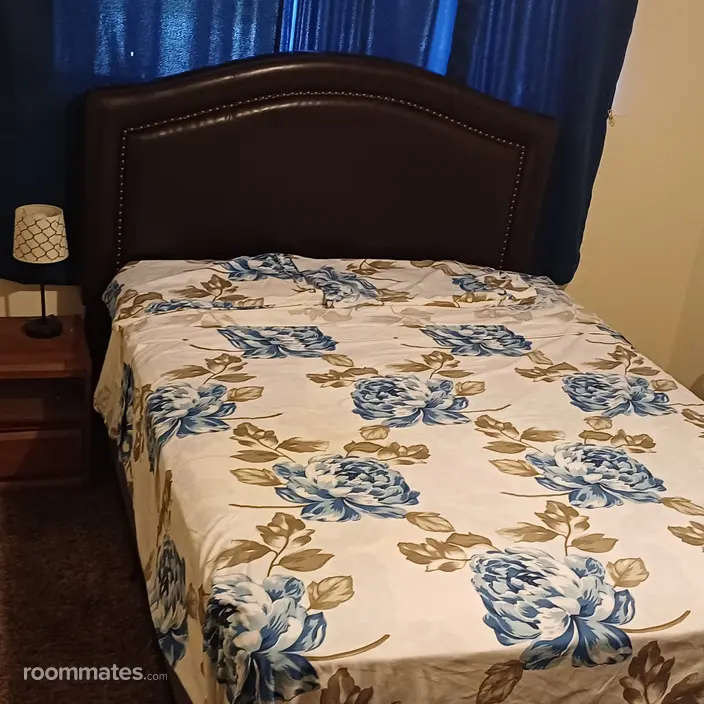 Room for rent in Sacramento, CA $750, house