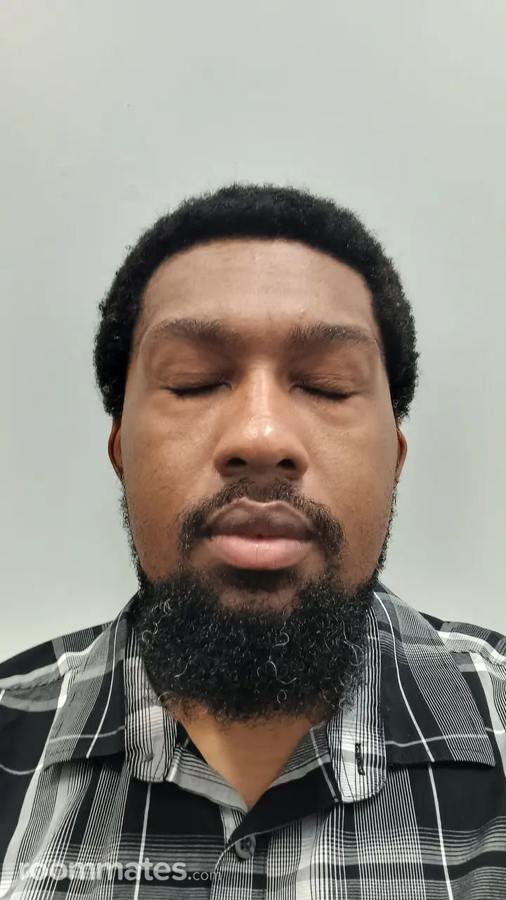 Profile photo 4 of 4